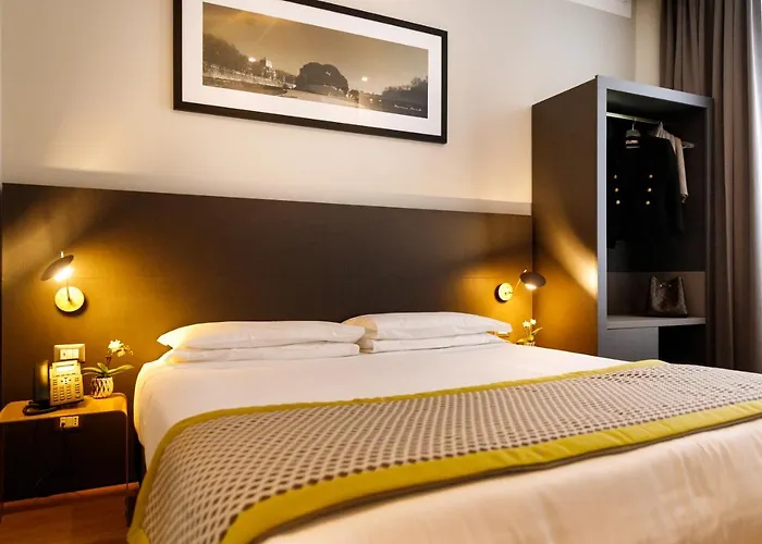 The Cross 3* Roma