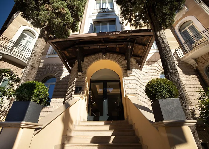 The Cross Hotel 3*